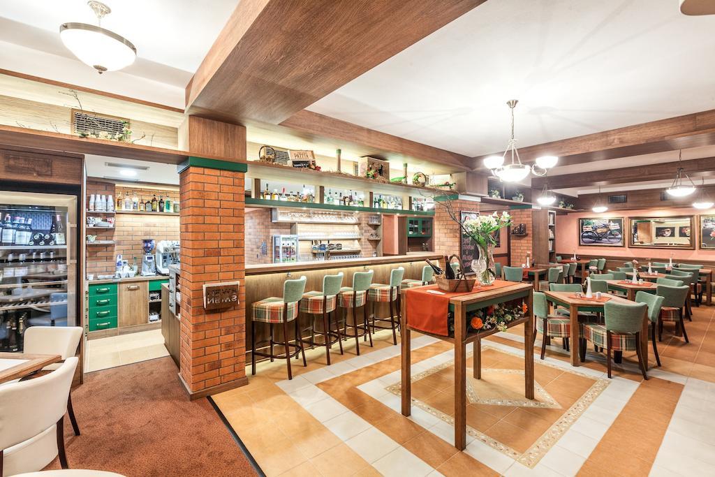 Graphic Hotel Nový Jičín Extérieur photo